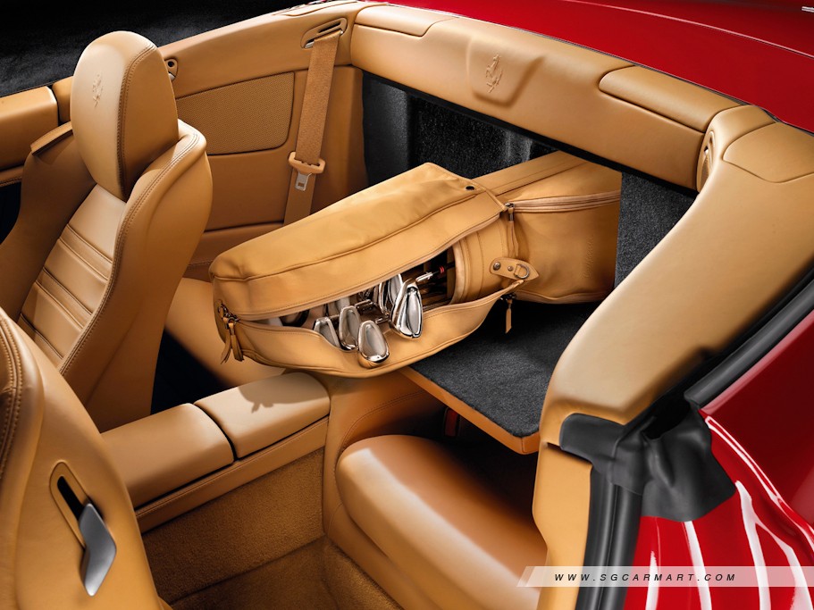 https://i.i-sgcm.com/new_cars/cars/11194/11194_g14