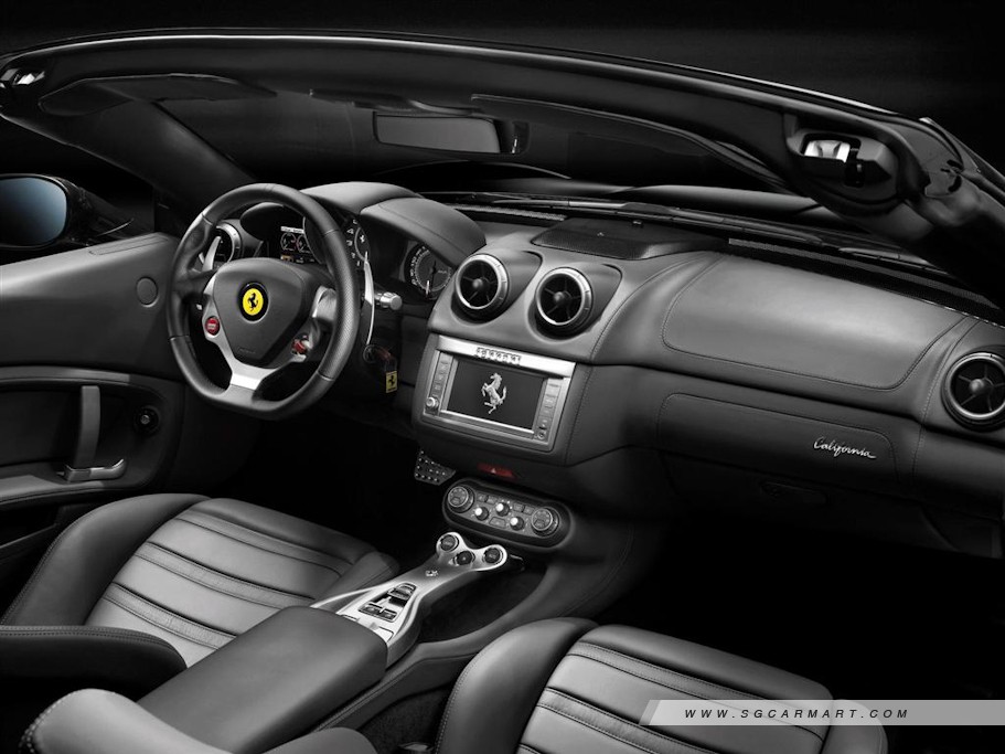https://i.i-sgcm.com/new_cars/cars/11194/11194_g15