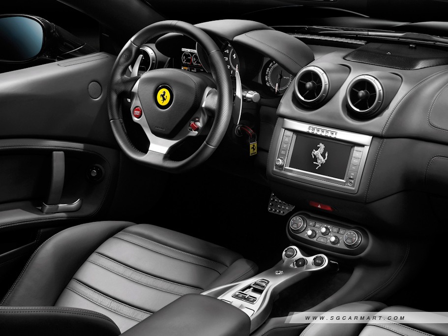 https://i.i-sgcm.com/new_cars/cars/11194/11194_g16