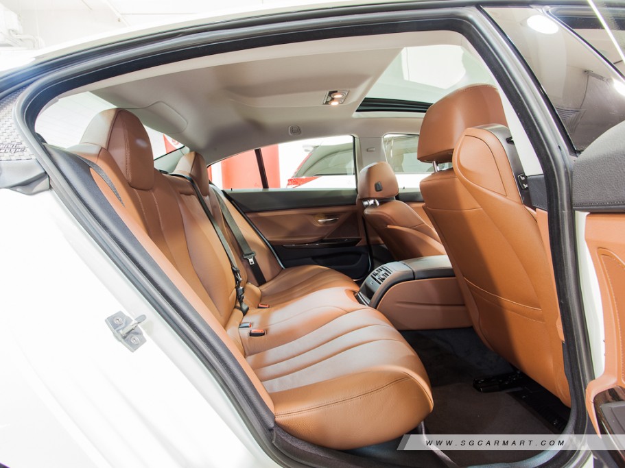 https://i.i-sgcm.com/new_cars/cars/11196/11196_g12