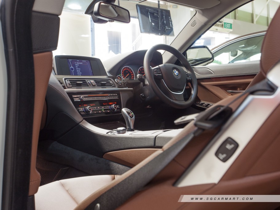 https://i.i-sgcm.com/new_cars/cars/11196/11196_g15