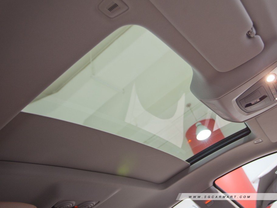 https://i.i-sgcm.com/new_cars/cars/11196/11196_g30