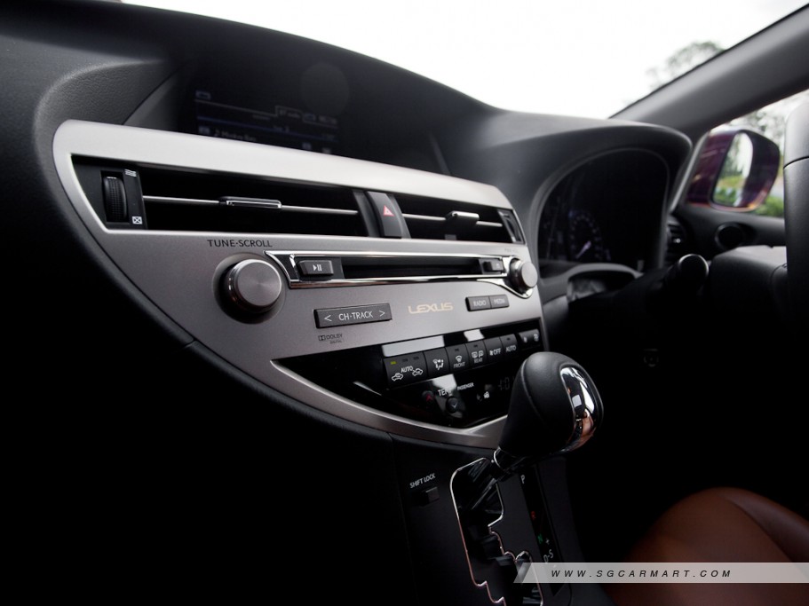 https://i.i-sgcm.com/new_cars/cars/11197/11197_g16