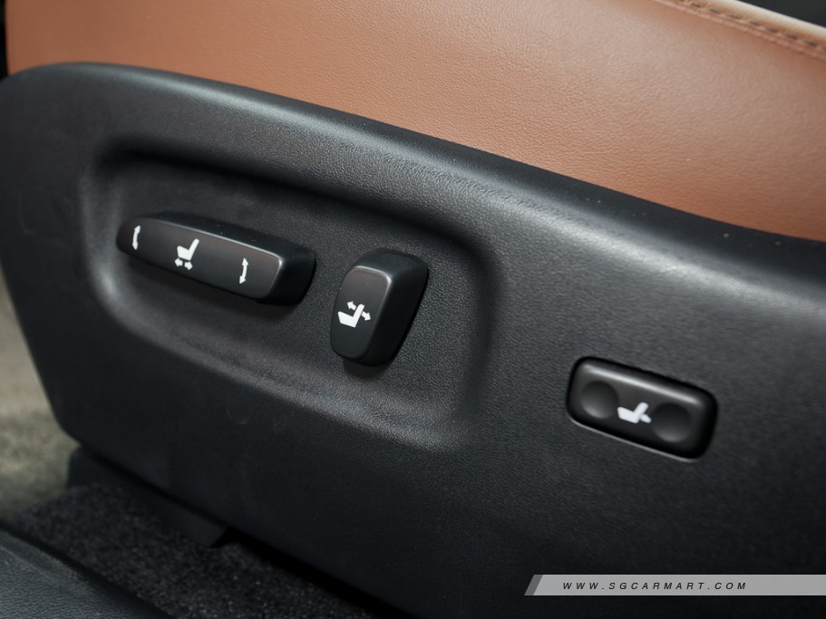 https://i.i-sgcm.com/new_cars/cars/11197/11197_g23