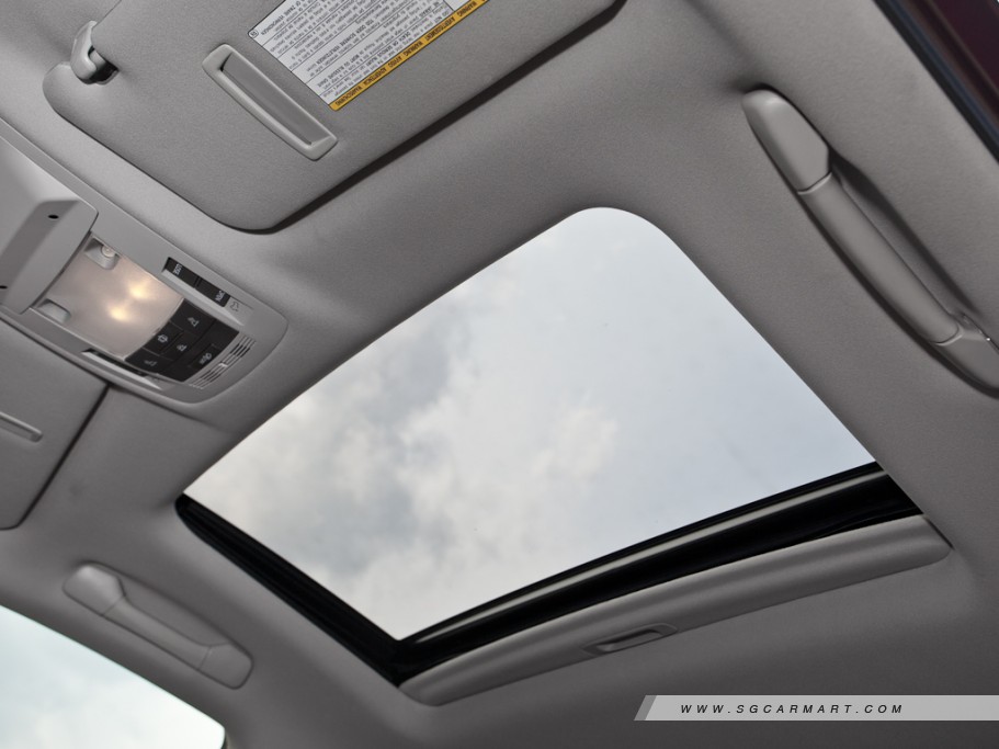 https://i.i-sgcm.com/new_cars/cars/11197/11197_g25