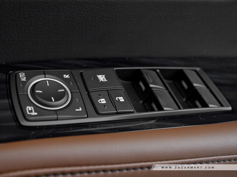 https://i.i-sgcm.com/new_cars/cars/11197/11197_g27