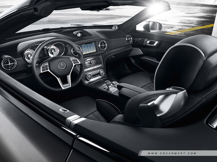 https://i.i-sgcm.com/new_cars/cars/11200/11200_g10