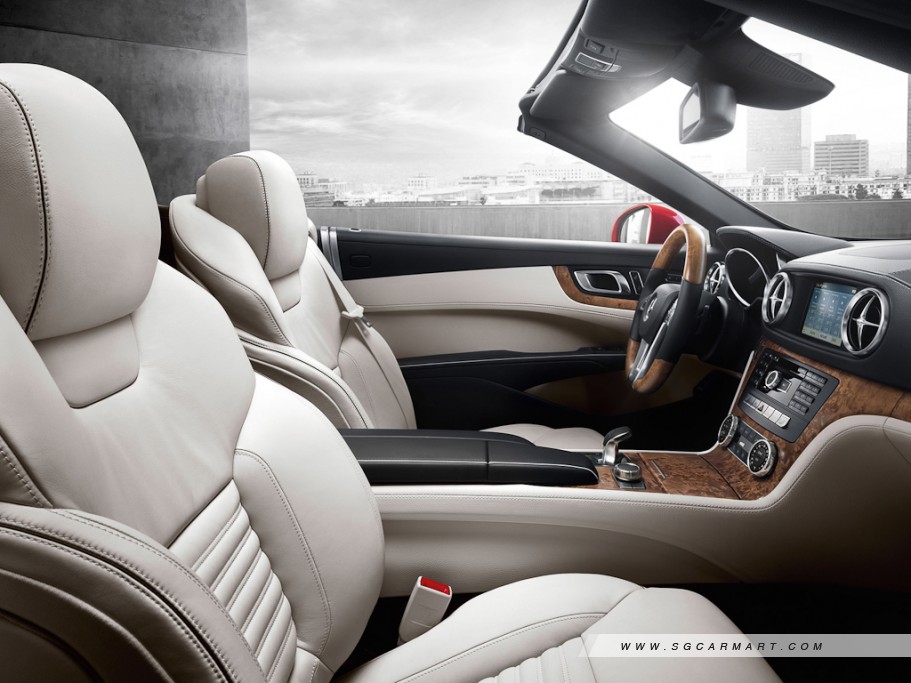 https://i.i-sgcm.com/new_cars/cars/11200/11200_g11