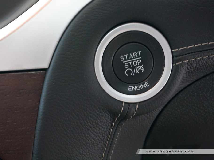 https://i.i-sgcm.com/new_cars/cars/11201/11201_g27