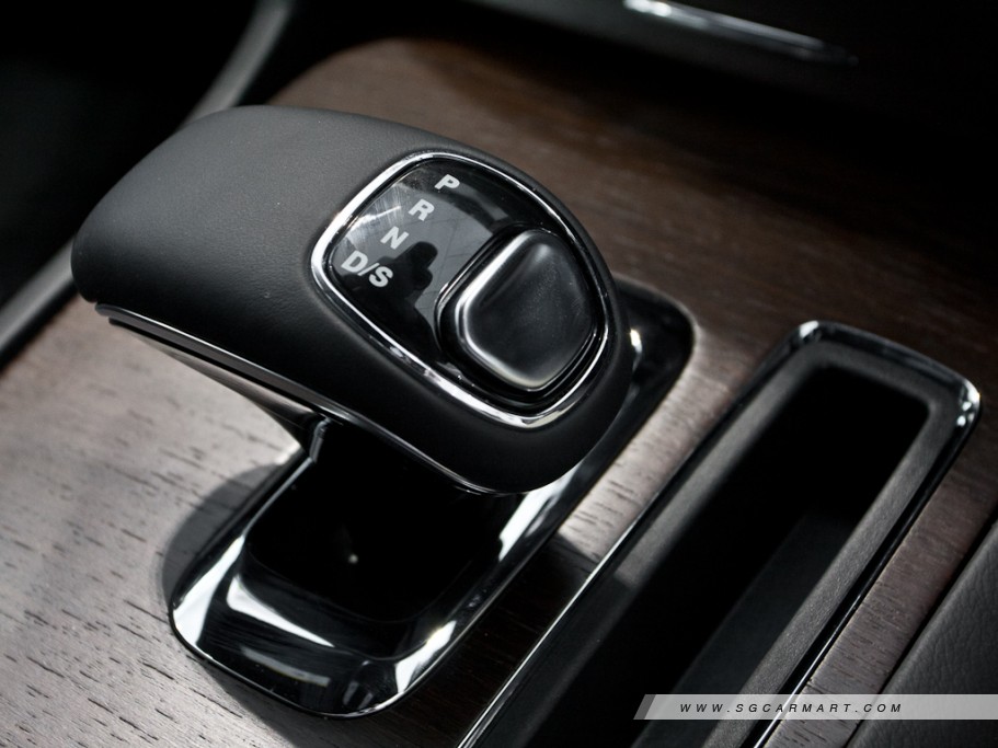 https://i.i-sgcm.com/new_cars/cars/11201/11201_g28