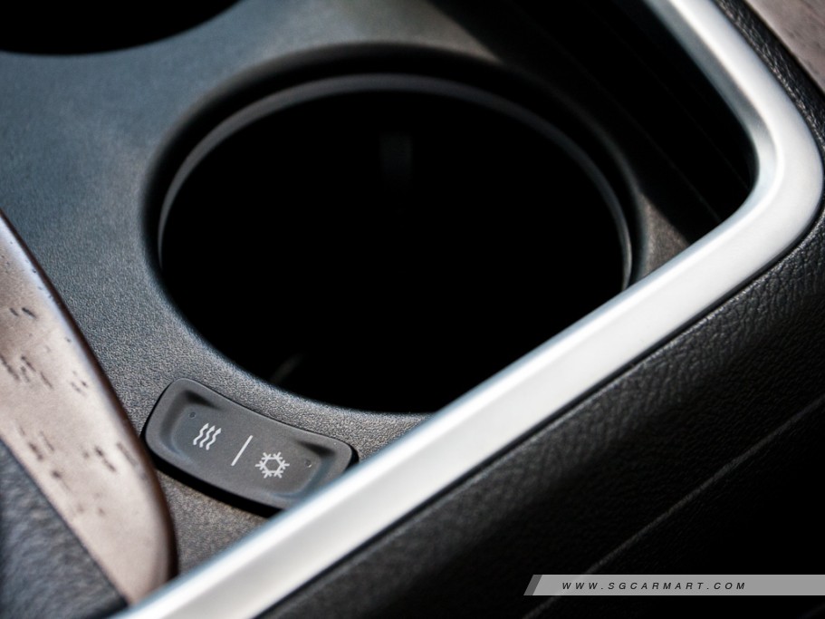 https://i.i-sgcm.com/new_cars/cars/11201/11201_g29