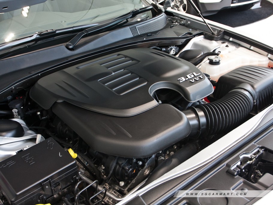 https://i.i-sgcm.com/new_cars/cars/11201/11201_g33