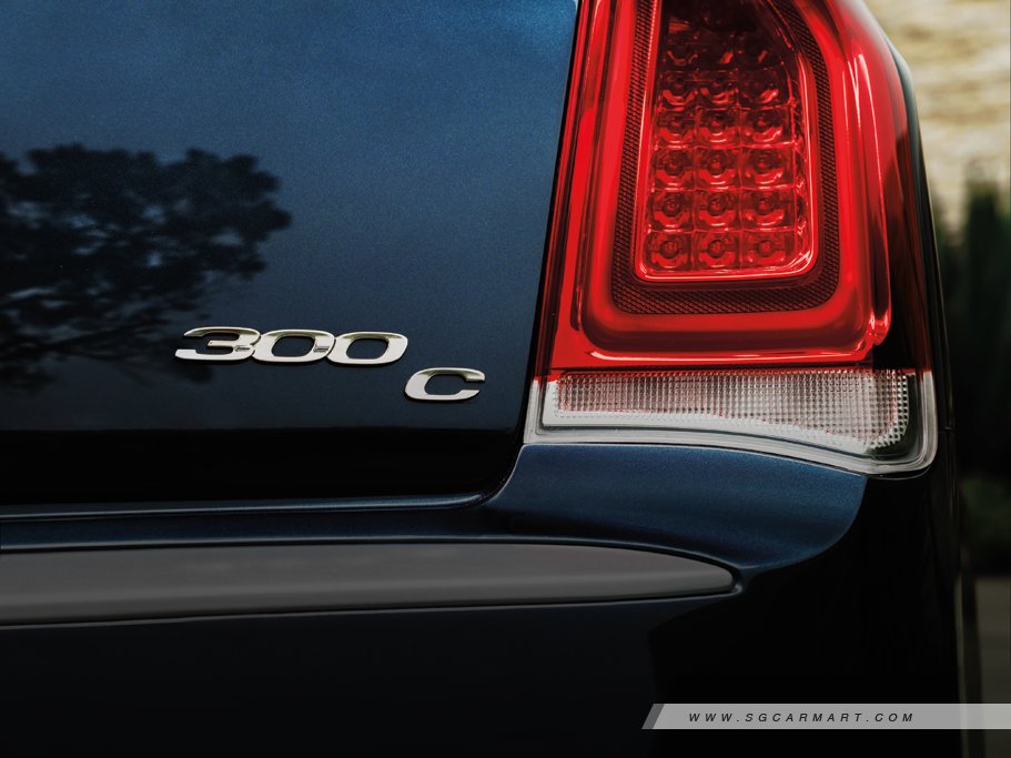 https://i.i-sgcm.com/new_cars/cars/11201/11201_g39