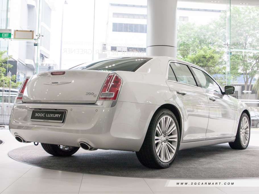 https://i.i-sgcm.com/new_cars/cars/11201/11201_g6