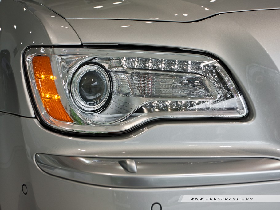 https://i.i-sgcm.com/new_cars/cars/11201/11201_g8