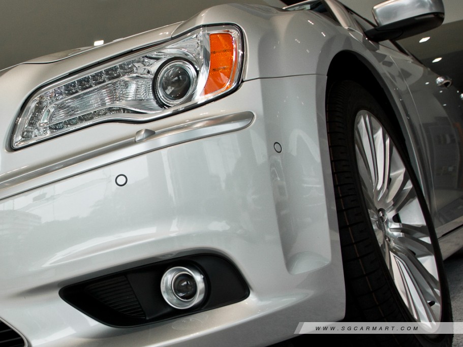 https://i.i-sgcm.com/new_cars/cars/11201/11201_g9