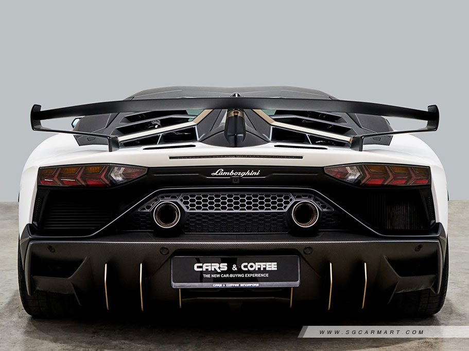 https://i.i-sgcm.com/new_cars/cars/11205/11205_g15