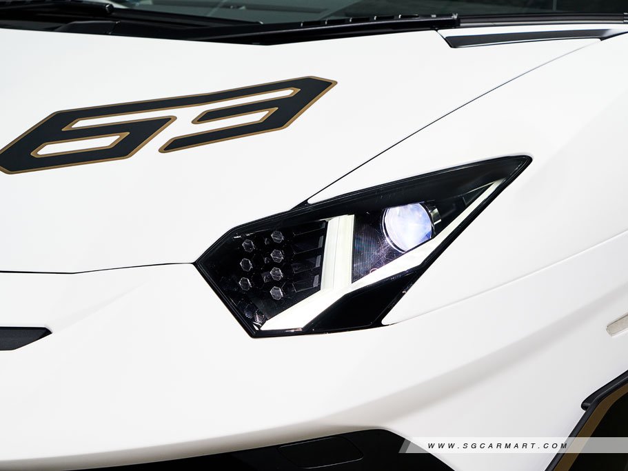 https://i.i-sgcm.com/new_cars/cars/11205/11205_g17