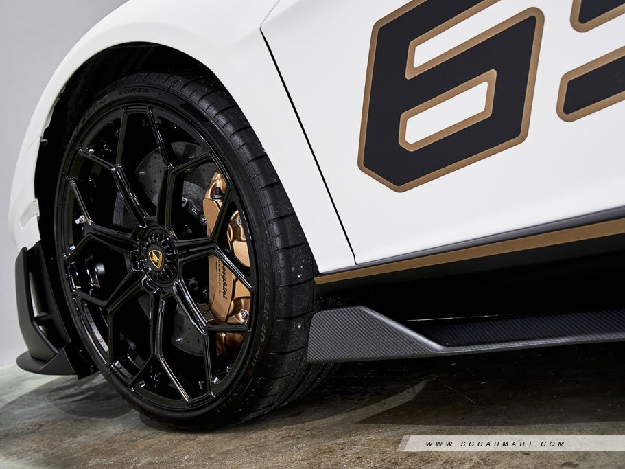 https://i.i-sgcm.com/new_cars/cars/11205/11205_g19