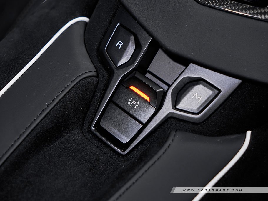 https://i.i-sgcm.com/new_cars/cars/11205/11205_g46