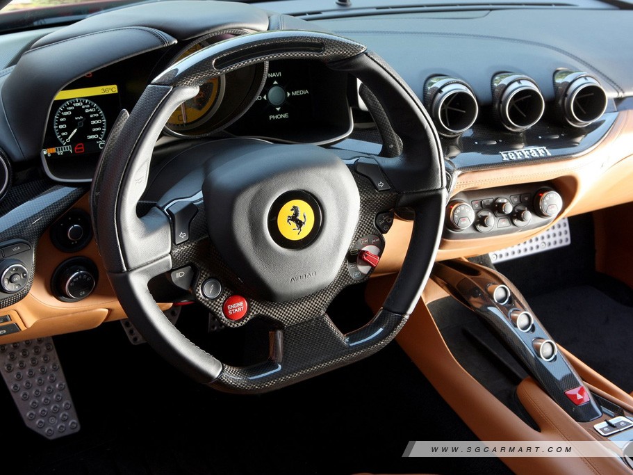 https://i.i-sgcm.com/new_cars/cars/11208/11208_g10