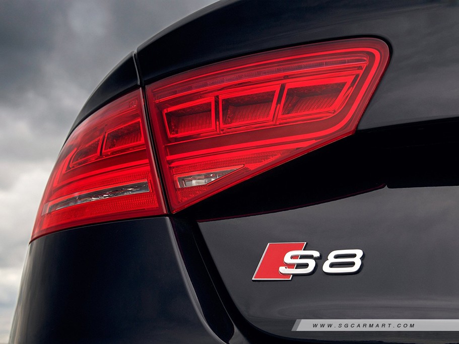 https://i.i-sgcm.com/new_cars/cars/11209/11209_g13