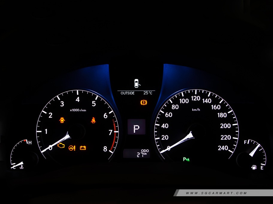 https://i.i-sgcm.com/new_cars/cars/11212/11212_g23