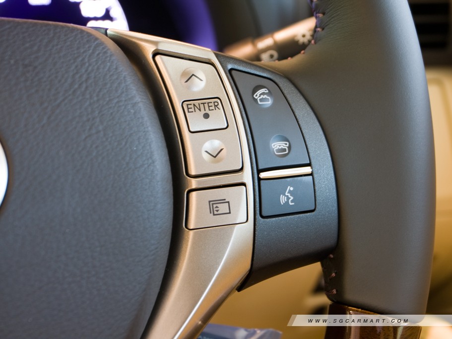 https://i.i-sgcm.com/new_cars/cars/11212/11212_g29