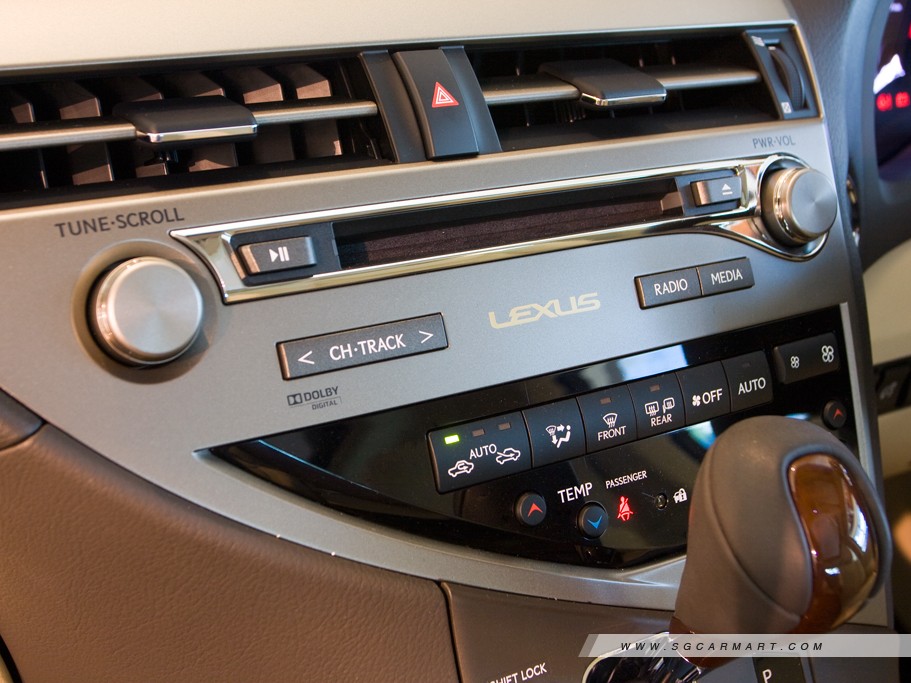 https://i.i-sgcm.com/new_cars/cars/11212/11212_g30