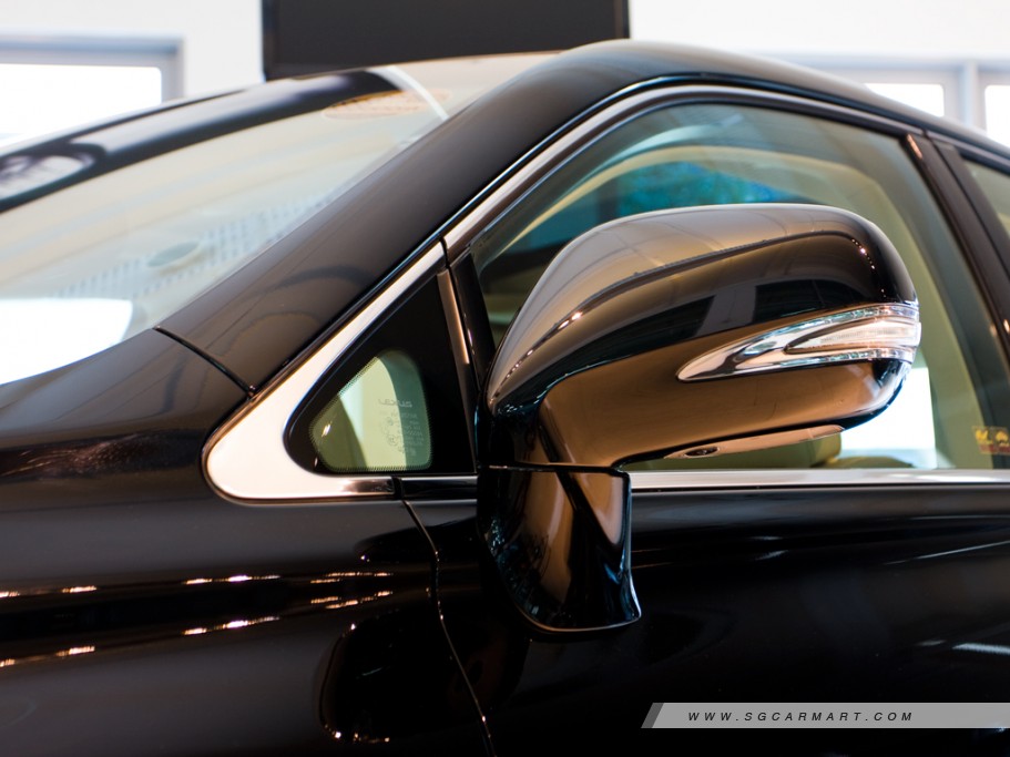 https://i.i-sgcm.com/new_cars/cars/11212/11212_g6