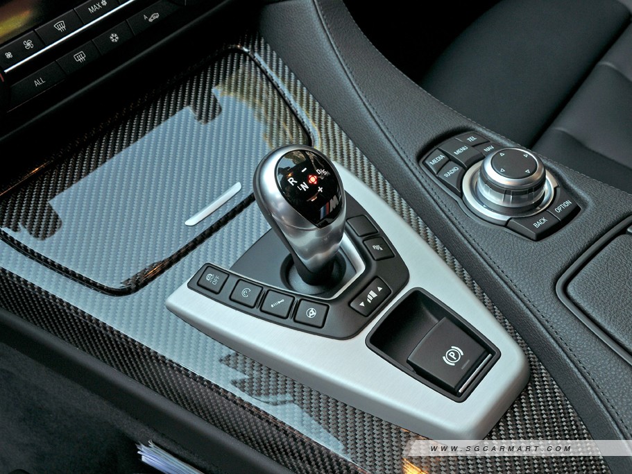 https://i.i-sgcm.com/new_cars/cars/11213/11213_g10