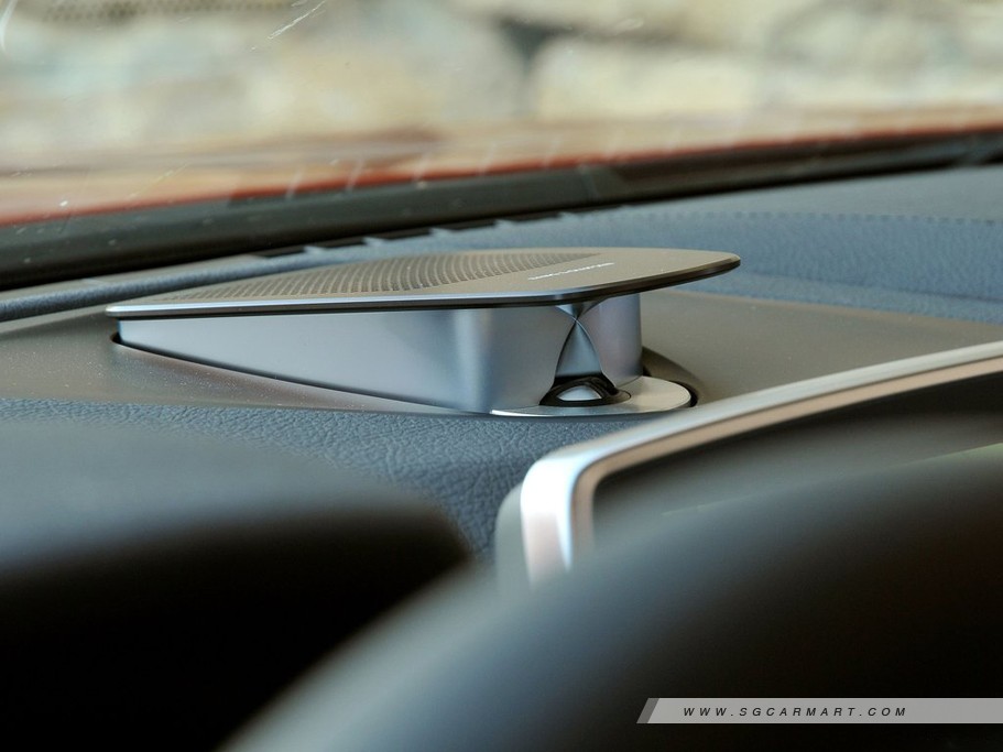 https://i.i-sgcm.com/new_cars/cars/11213/11213_g11