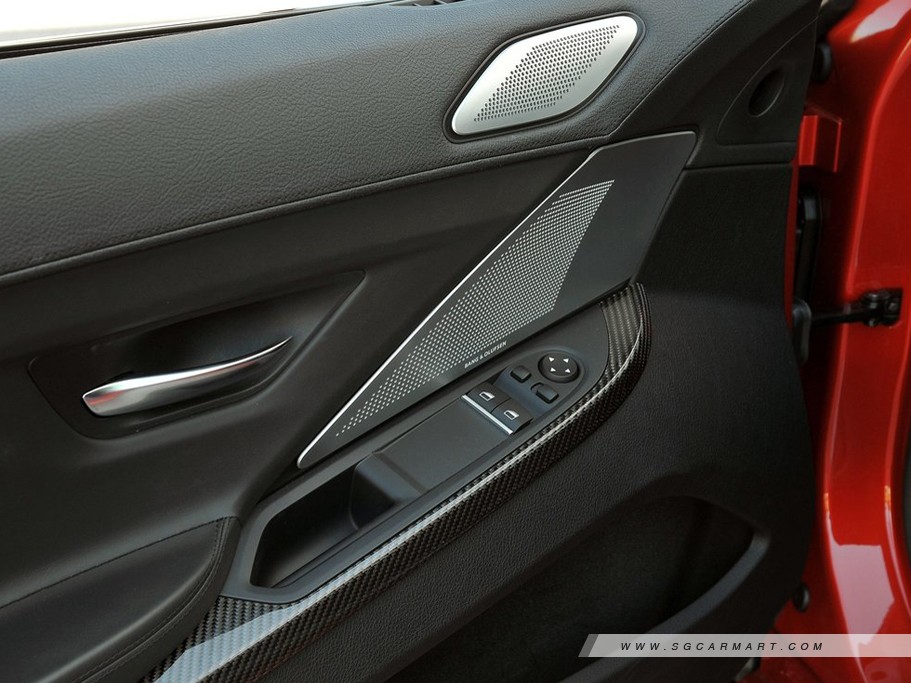 https://i.i-sgcm.com/new_cars/cars/11213/11213_g13