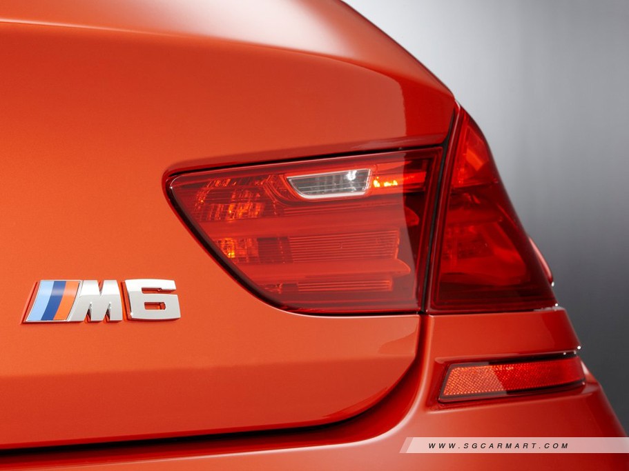 https://i.i-sgcm.com/new_cars/cars/11213/11213_g15
