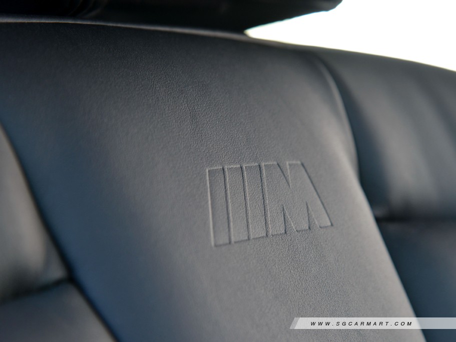 https://i.i-sgcm.com/new_cars/cars/11213/11213_g16