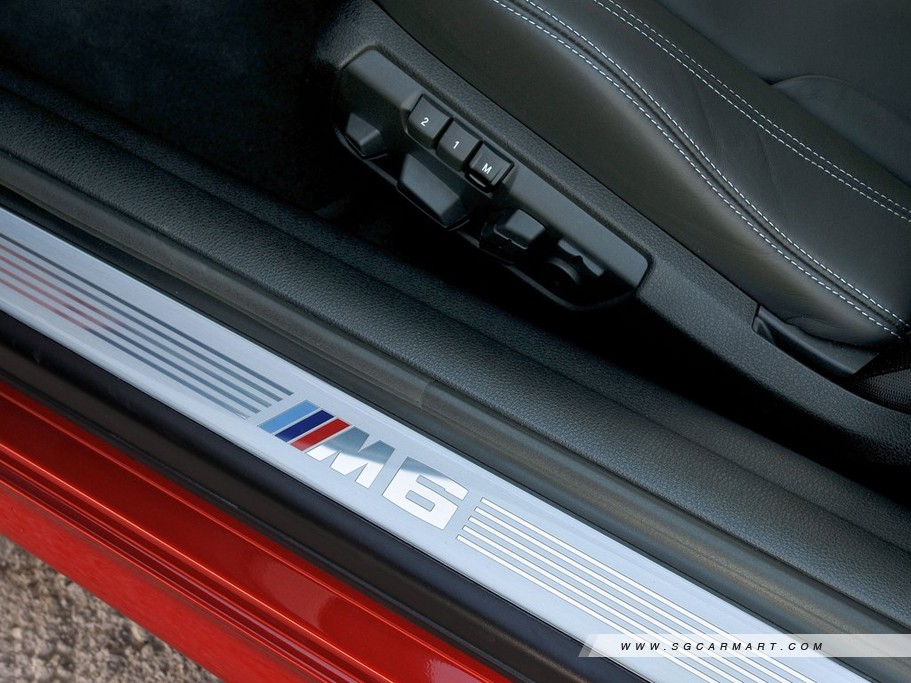 https://i.i-sgcm.com/new_cars/cars/11213/11213_g17
