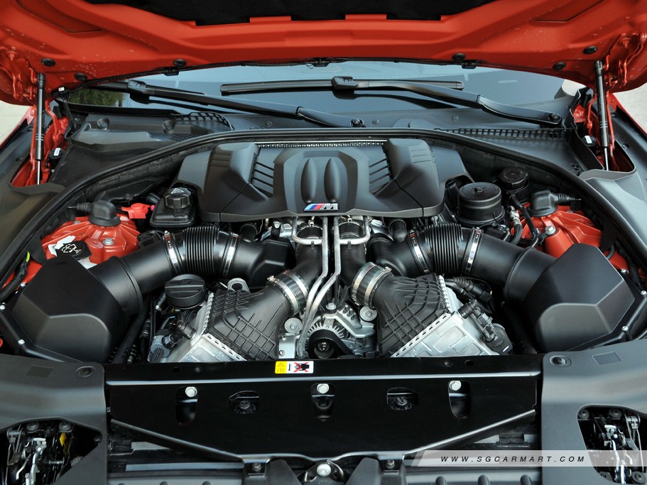 https://i.i-sgcm.com/new_cars/cars/11213/11213_g21