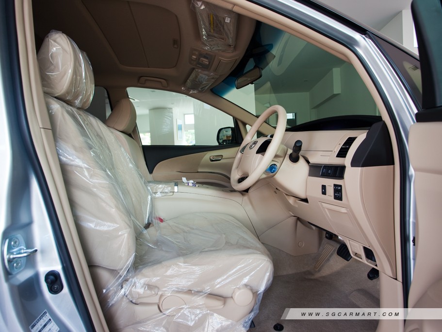 https://i.i-sgcm.com/new_cars/cars/11216/11216_g18