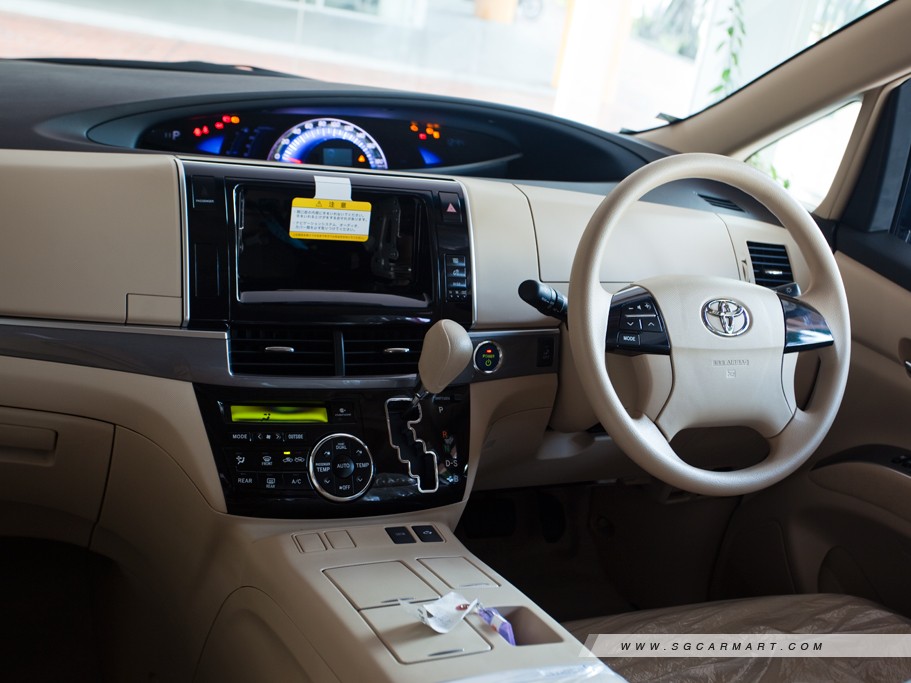 https://i.i-sgcm.com/new_cars/cars/11216/11216_g20