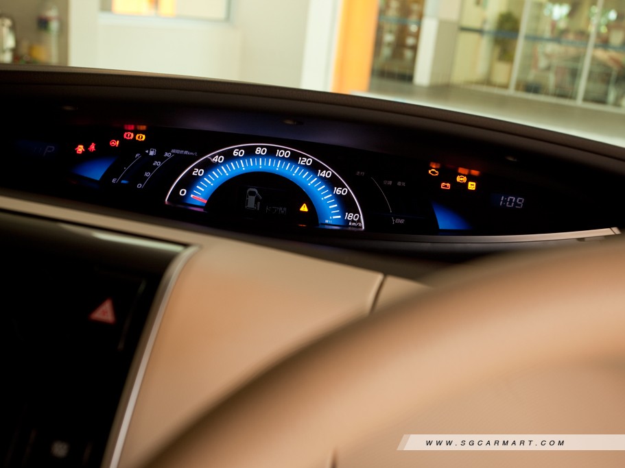 https://i.i-sgcm.com/new_cars/cars/11216/11216_g31
