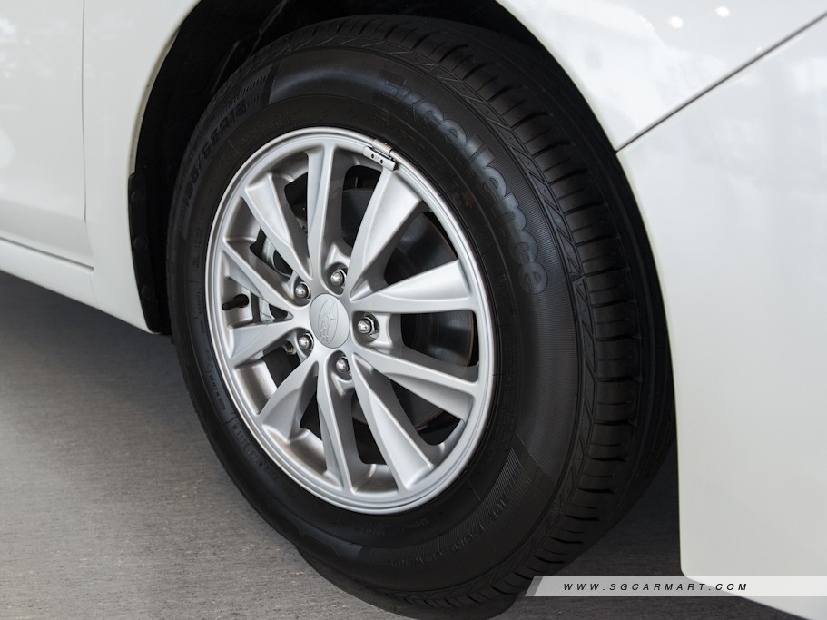 https://i.i-sgcm.com/new_cars/cars/11218/11218_g13