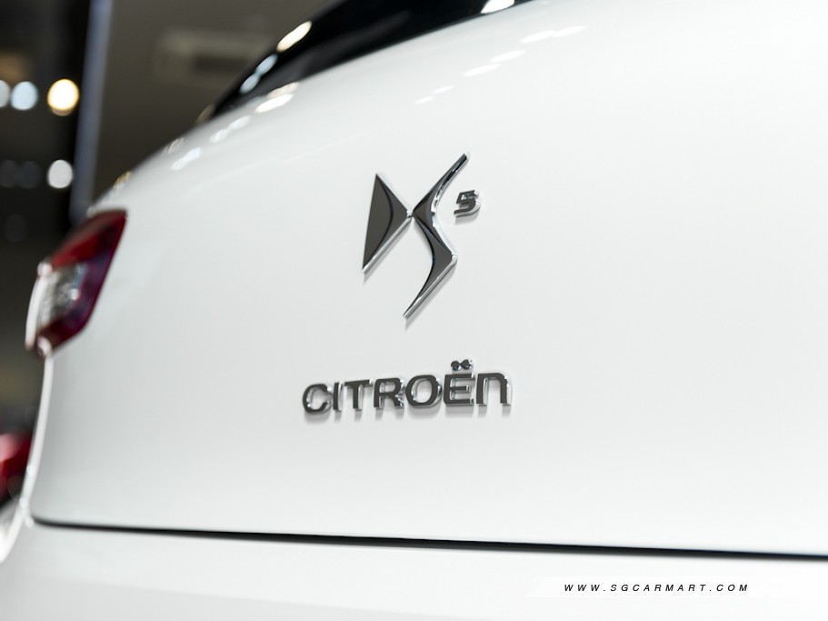 https://i.i-sgcm.com/new_cars/cars/11219/11219_g11