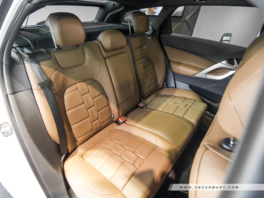https://i.i-sgcm.com/new_cars/cars/11219/11219_g19