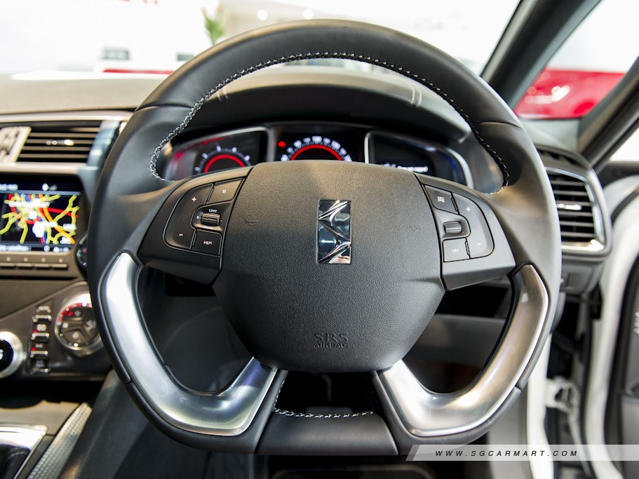 https://i.i-sgcm.com/new_cars/cars/11219/11219_g21