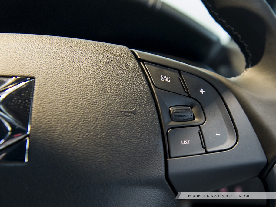 https://i.i-sgcm.com/new_cars/cars/11219/11219_g23