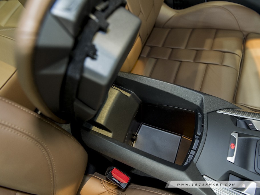 https://i.i-sgcm.com/new_cars/cars/11219/11219_g44