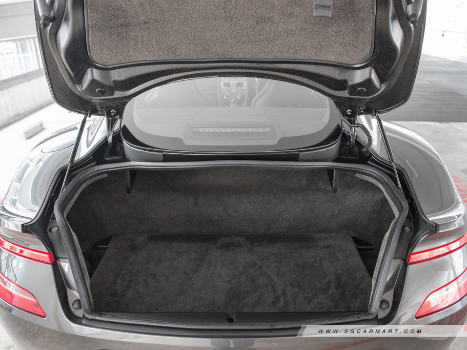https://i.i-sgcm.com/new_cars/cars/11220/11220_g33