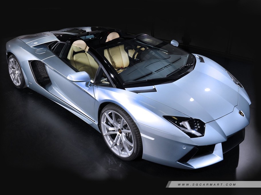 https://i.i-sgcm.com/new_cars/cars/11230/11230_g1