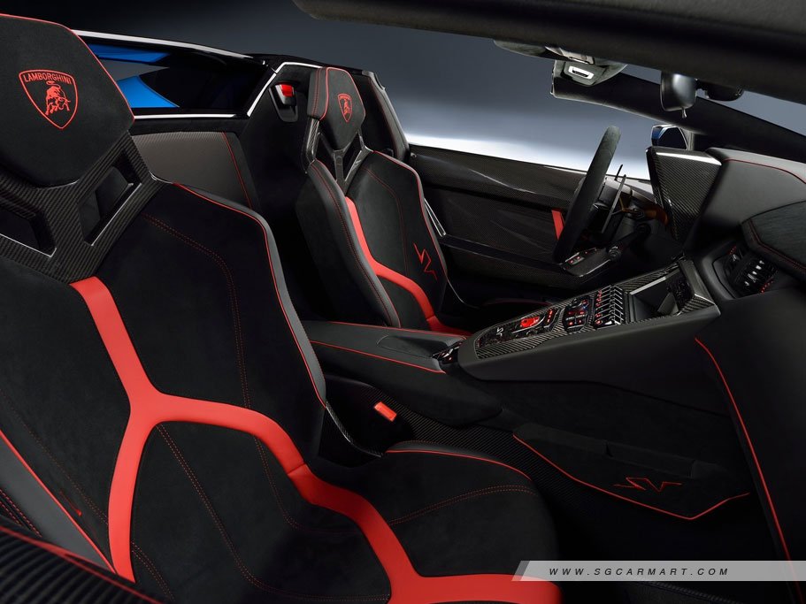 https://i.i-sgcm.com/new_cars/cars/11230/11230_g23