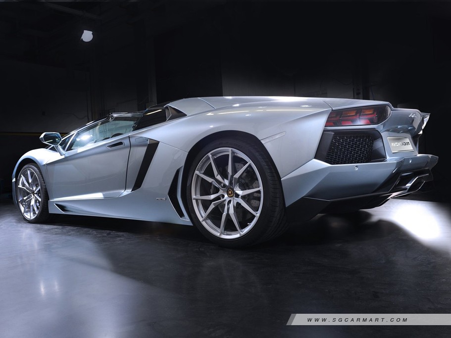 https://i.i-sgcm.com/new_cars/cars/11230/11230_g3